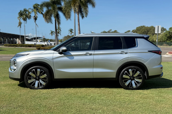 2025 Mitsubishi Outlander ZM Aspire SUV Image 8