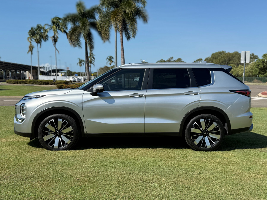 2025 Mitsubishi Outlander ZM Aspire SUV Image 8