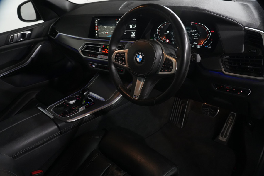 2022 BMW X5 xDrive30d SUV Image 8