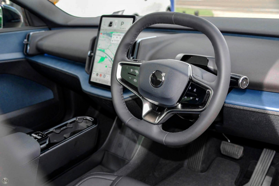 2024 Volvo EX30  Twin Motor Performance Ultra SUV Image 8