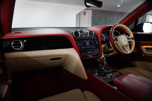 2016 Bentley Bentayga First Edition W12  SUV Image 30