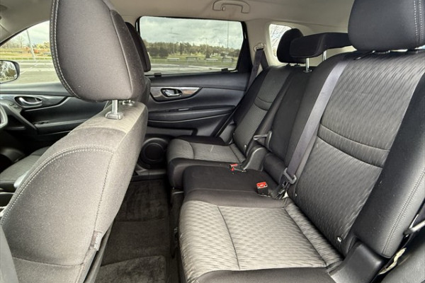 2017 Nissan X-Trail T32 ST SUV Image 14