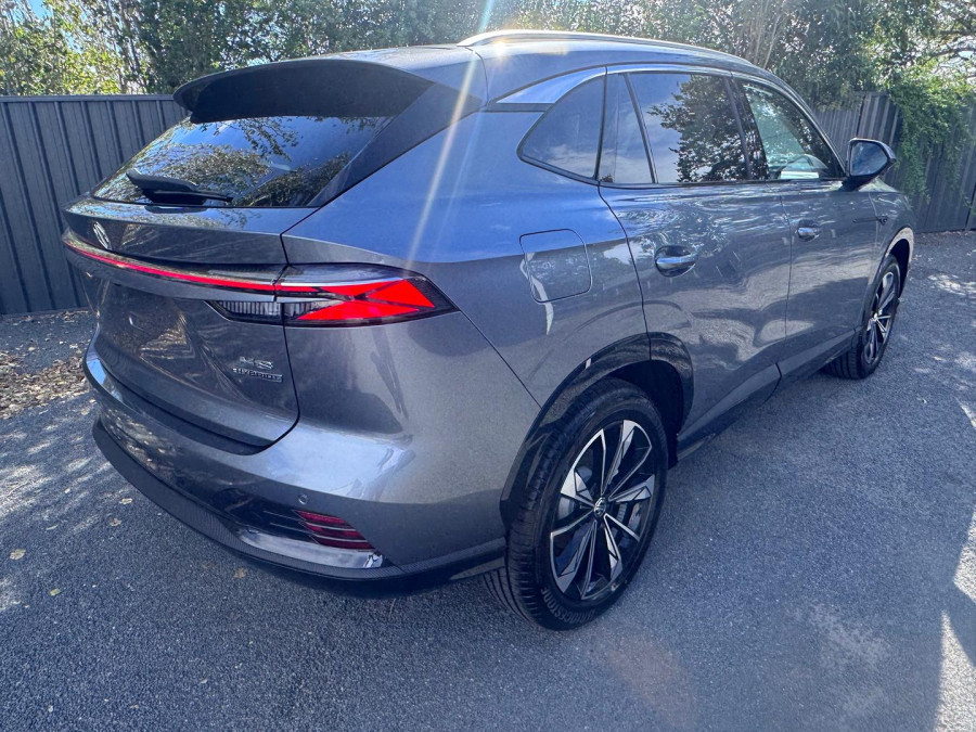 2025 MG HS AS33H Essence Hybrid+ SUV Image 6