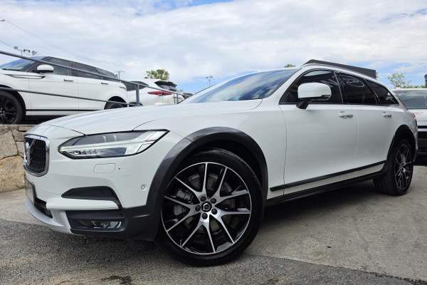 2019 Volvo V90 Cross Country P Series D5 Wagon Image 1
