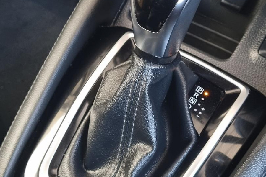 2018 Nissan QASHQAI J11 Series 2 ST-L SUV Image 32