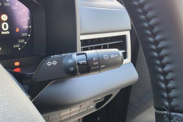 2026 MY25 Mitsubishi Outlander ZM LS SUV Image 27