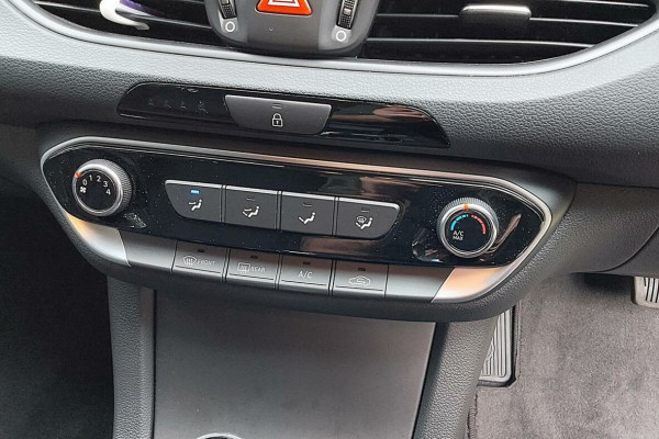 2021 Hyundai i30 PD.V4 Active Hatch Image 20
