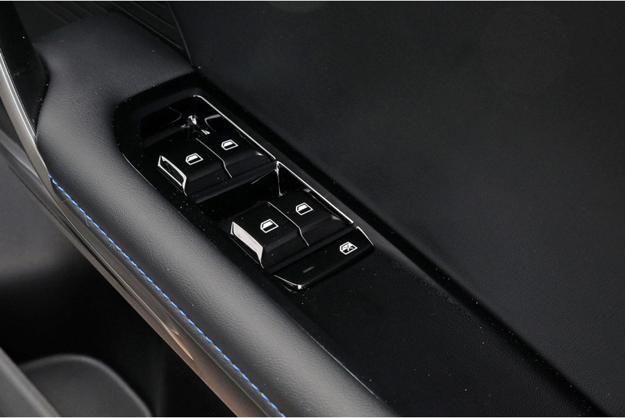 2024 MG MG4 MEH32 Essence 64 150kW Hatch Image 18
