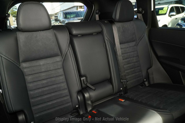 2026 Mitsubishi Outlander ZM Black Edition SUV Image 9