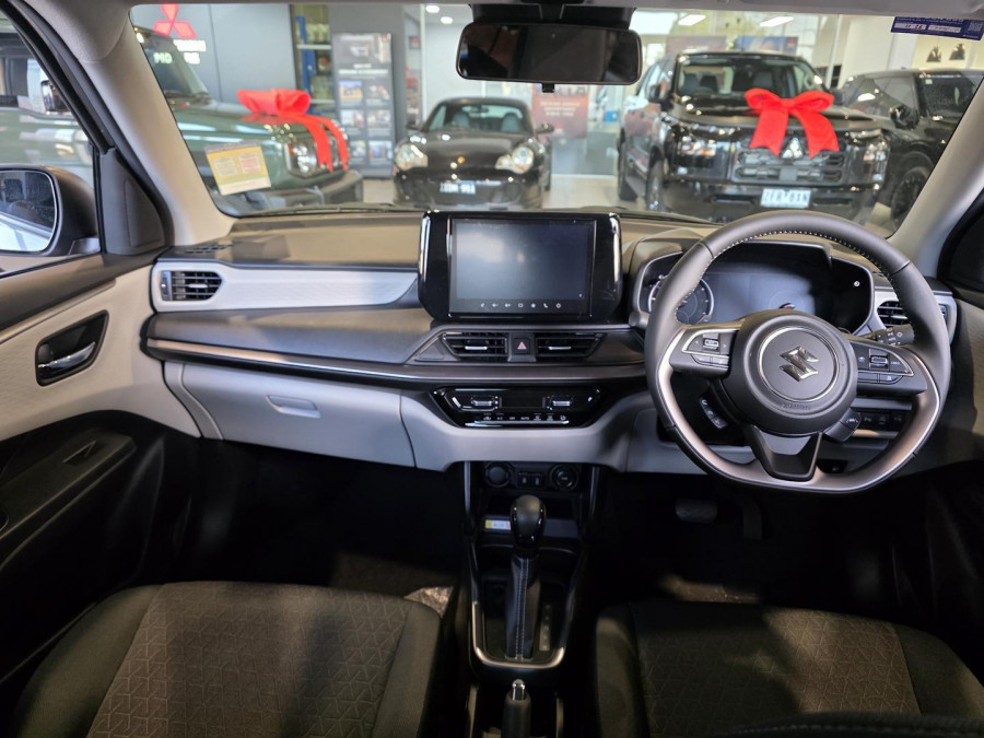 2026 Suzuki Swift UZ Hybrid GLX Hatch Image 12