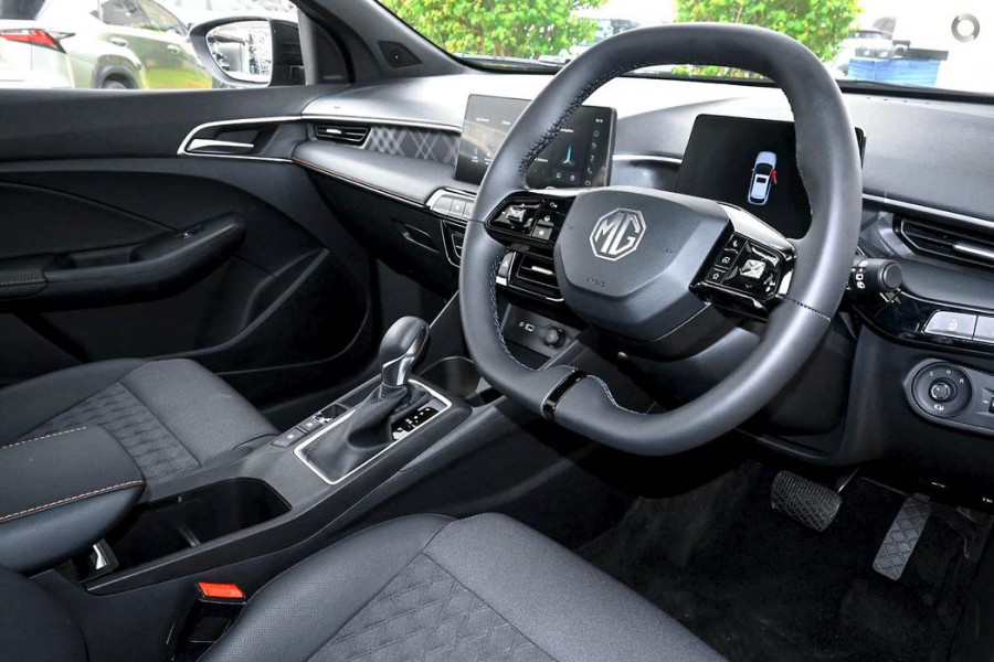 2026 MY25.5 MG MG3 ZP22 Essence Hybrid+ Hatch Image 12