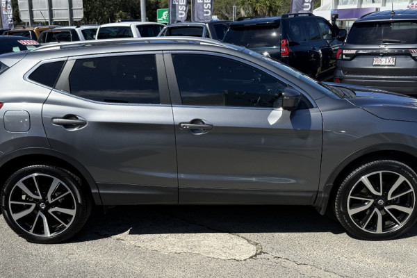2017 Nissan QASHQAI J11 Ti SUV Image 11