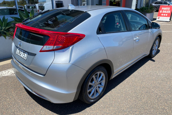 2013 Honda Civic 9th Gen VTi-S Hatch