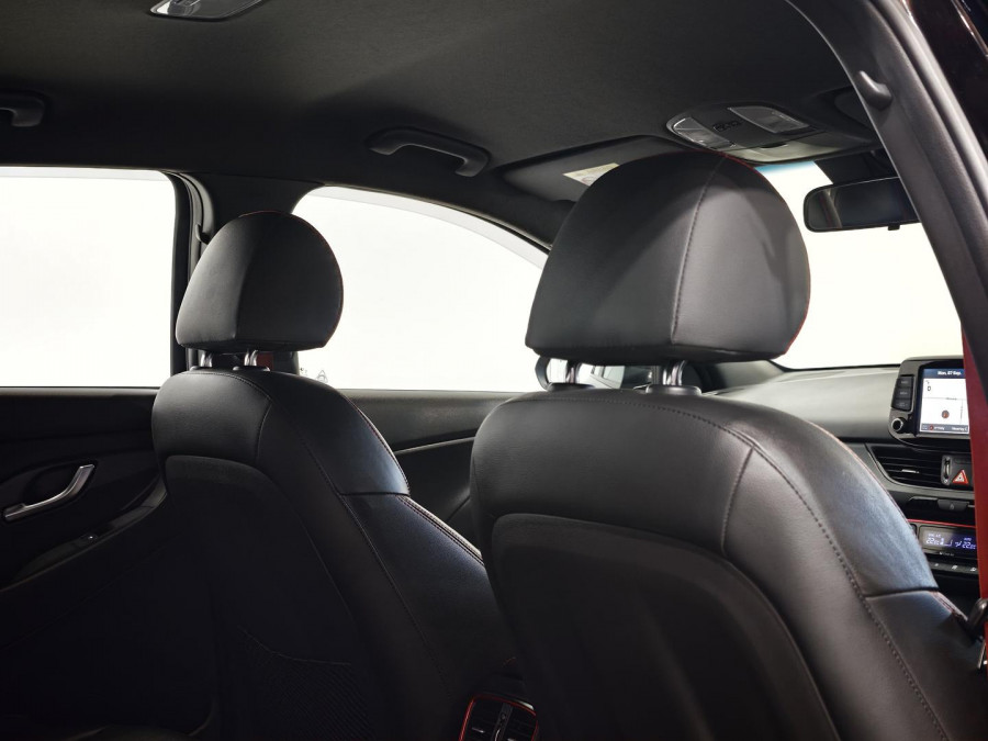 2018 Hyundai i30 PD SR Hatch Image 18