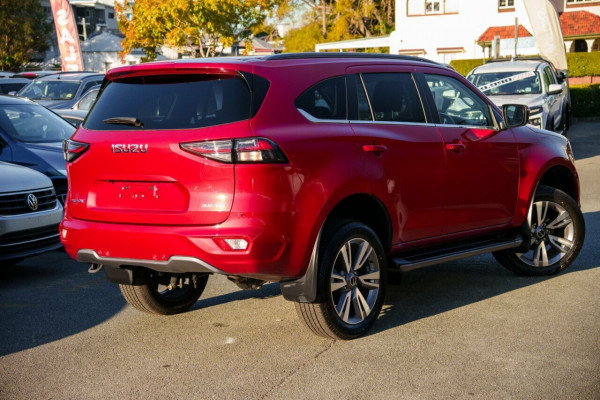 2025 MY25.5 Isuzu MU-X RJ LS-T SUV Image 2