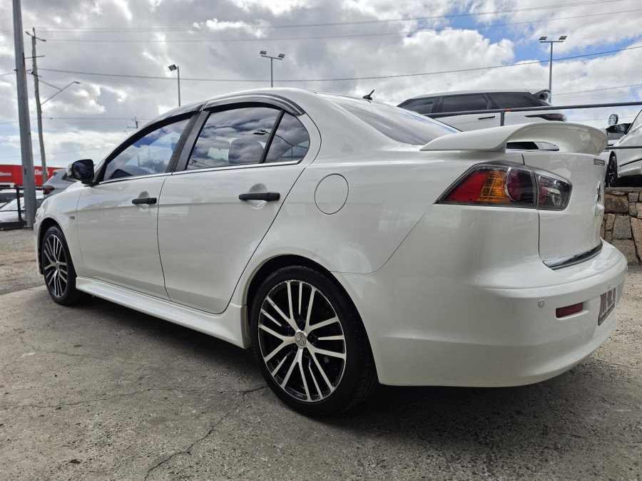 2017 Mitsubishi Lancer CF LS Sedan Image 11