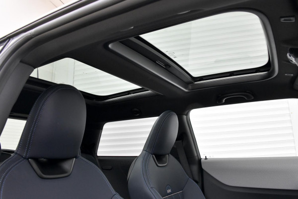 2026 MINI Cooper F66 C Favoured Hatch image 21