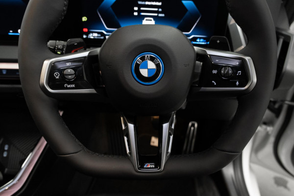 2026 BMW X3 G45 30e xDrive SUV image 11