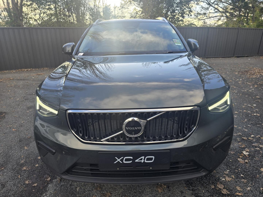2026 Volvo XC40 XZ Plus B4 SUV Image 3