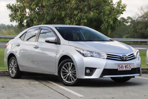 2014 Toyota Corolla ZRE172R SX Sedan