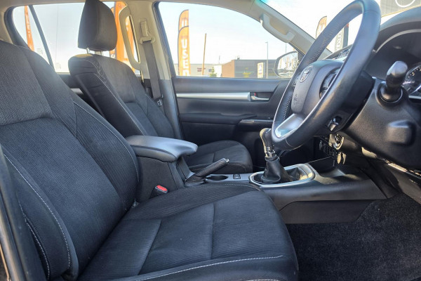 2021 Toyota HiLux GUN126R SR5 Dual Cab Pick Up Image 17