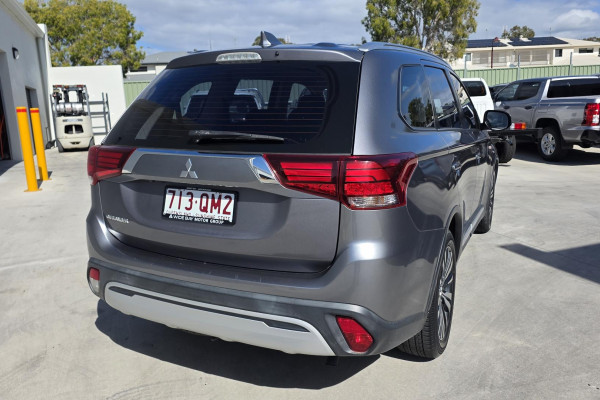 2019 MY20 Mitsubishi Outlander ZL ES SUV Image 3