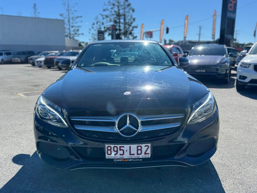 2015 Mercedes-Benz C-Class W205 C200 Sedan Image 3