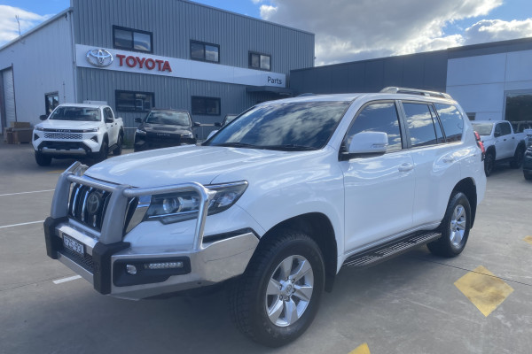 2018 Toyota LandCruiser Prado GDJ150R GXL SUV Image 3