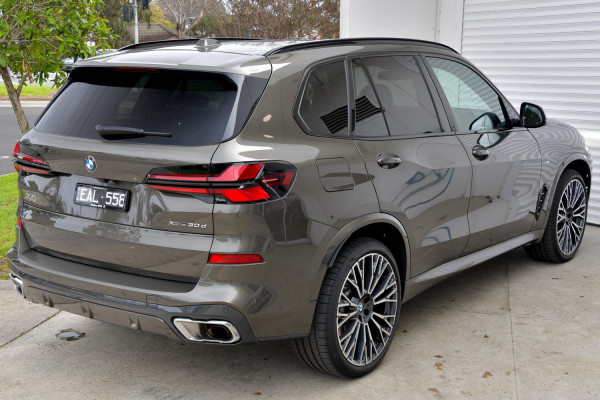 2025 BMW X5 G05 LCI xDrive30d M Sport SUV image 25