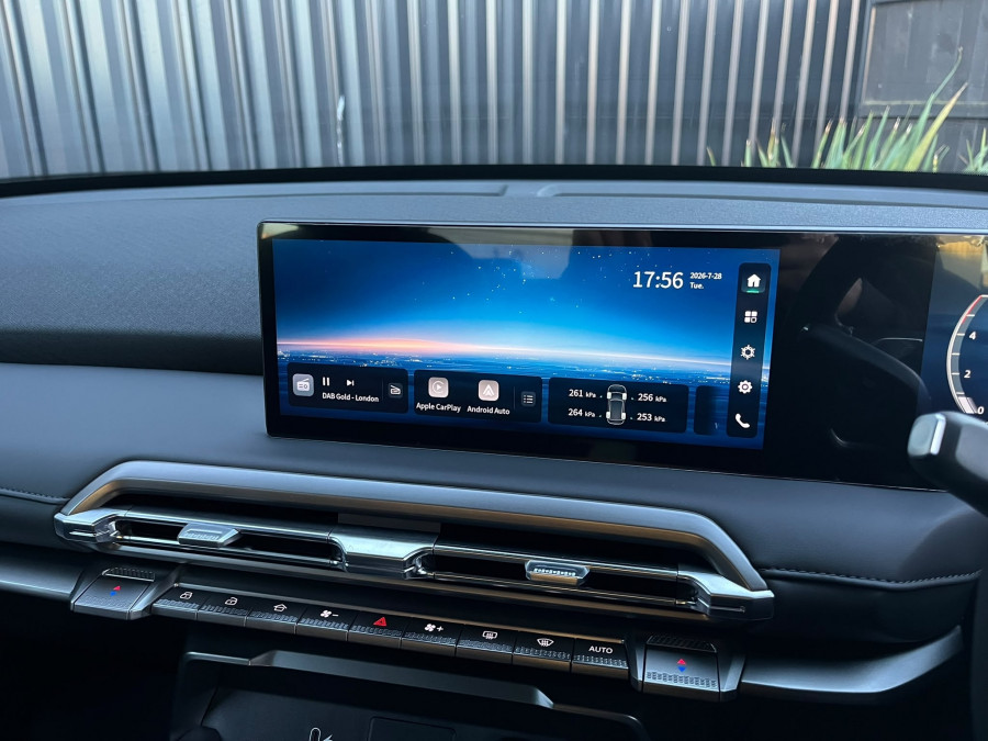 2025 MG U9 Black Edition Ute Image 15