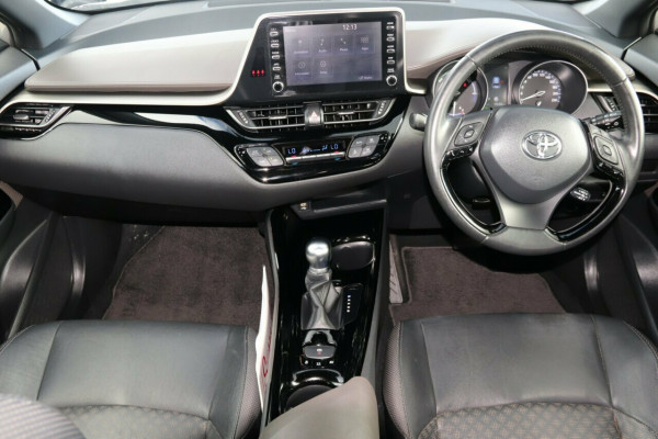 2021 Toyota C-HR NGX10R Koba SUV Image 5