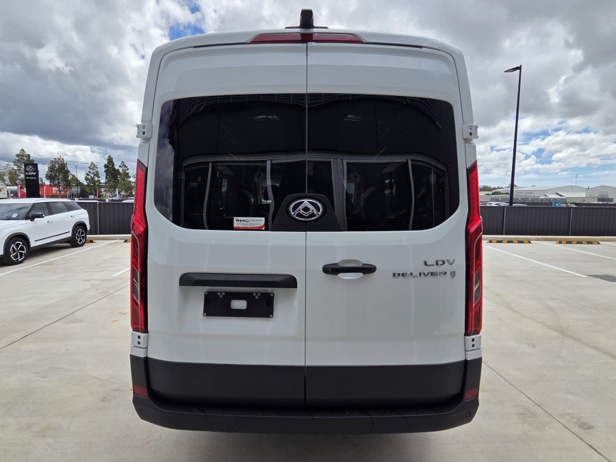 2026 MY24 LDV Deliver 9 Mid Roof MWB Van Image 4