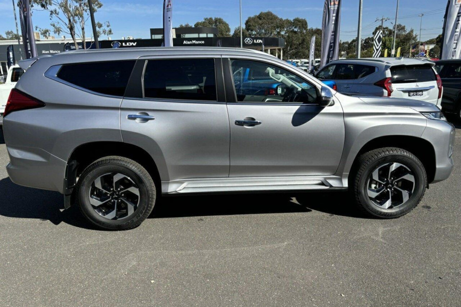 2024 Mitsubishi Pajero Sport QG GLS SUV Image 8