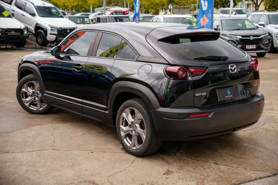 2021 Mazda MX-30 DR Series G20e Evolve SUV Image 2