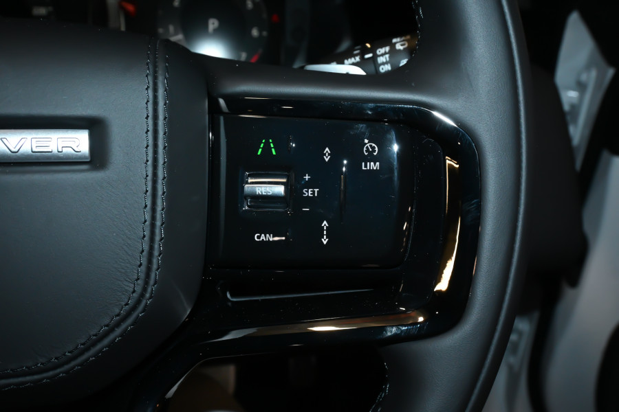 2026 MY25 Land Rover Range Rover Velar L560 P250 Dynamic SE SUV