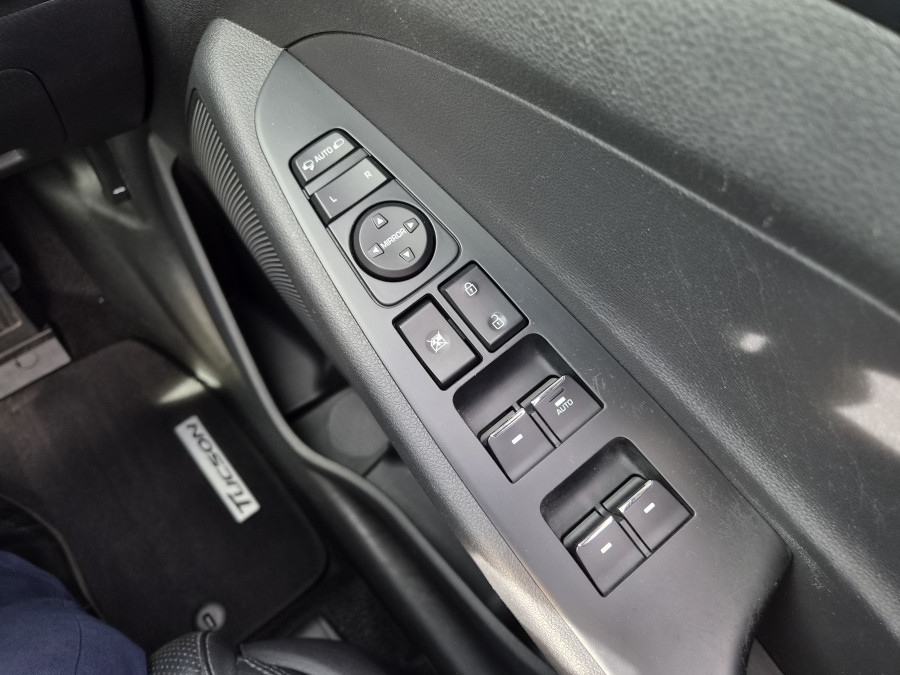 2016 Hyundai Tucson TLe Highlander SUV Image 23