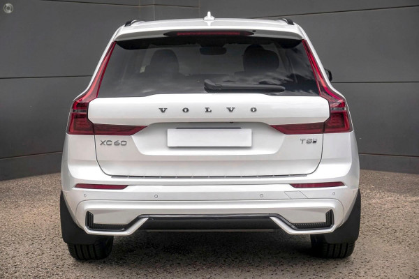 2026 Volvo XC60 UZ Plus T8 Plug-in Hybrid Dark SUV Image 3
