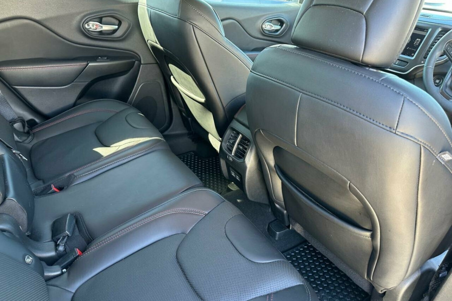 2021 Jeep Cherokee KL Trailhawk SUV