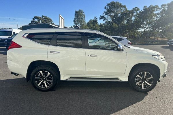 2016 Mitsubishi Pajero Sport QE GLX SUV
