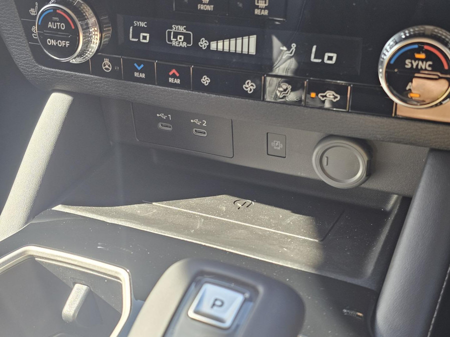 2025 Mitsubishi Outlander ZM Exceed SUV Image 24