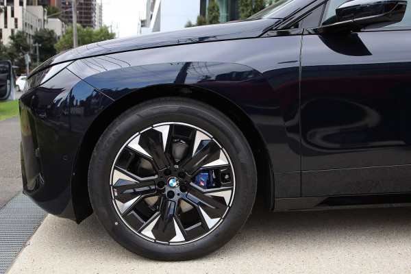 2025 BMW iX I20 xDrive45 M Sport SUV image 20
