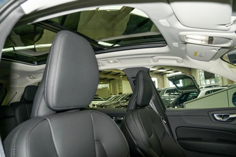 2025 MY26 Volvo XC60 UZ Plus B5 Bright SUV Image 15