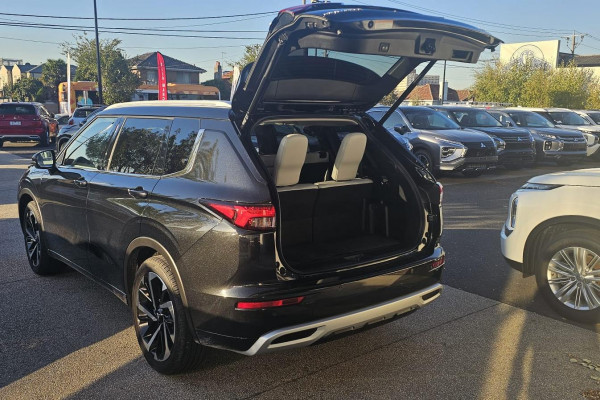 2024 Mitsubishi Outlander ZM Exceed SUV