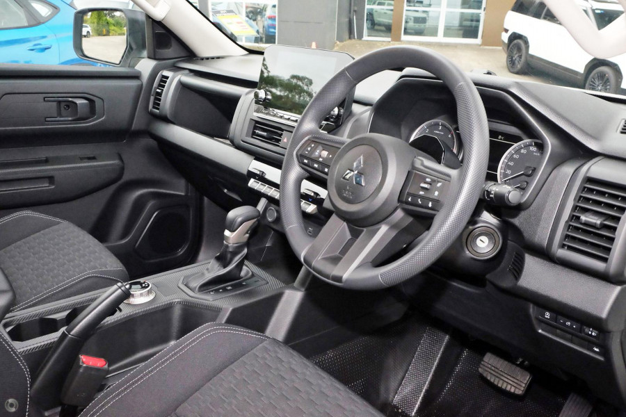2025 Mitsubishi Triton MV  GLX+ Cab Chassis Image 6