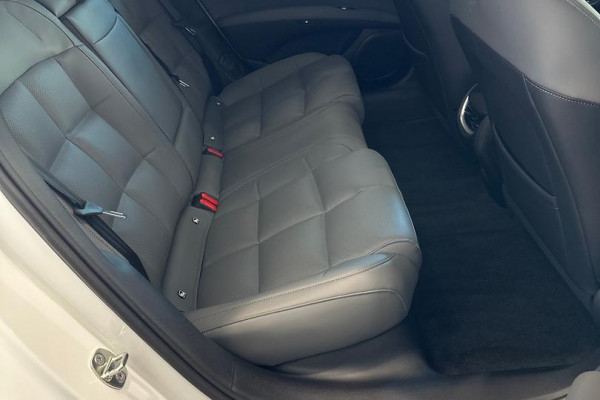 2026 MY25 MG IM5 P12L Premium Hatch Image 10