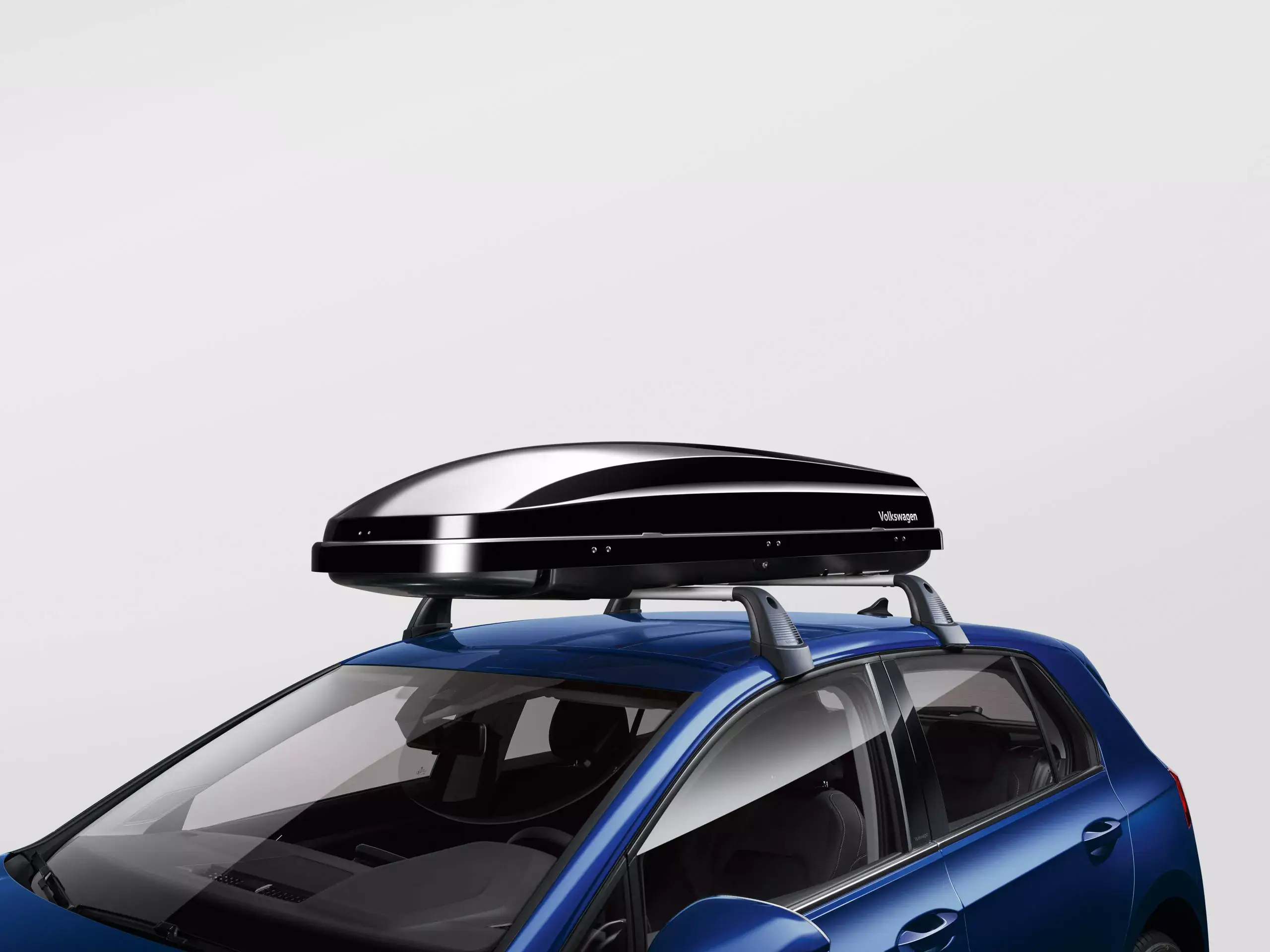 Roof box (340 and 460L capacities)