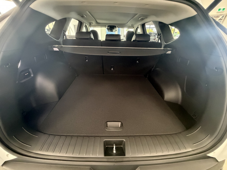2026 Hyundai Tucson NX4.V4 Hybrid Premium SUV Image 12