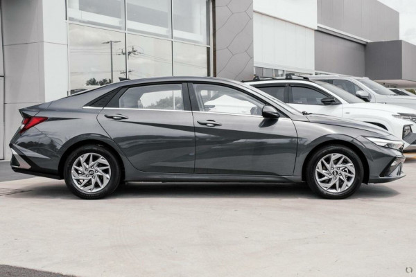 2025 Hyundai i30 CN7.V2 Hybrid Sedan Image 3