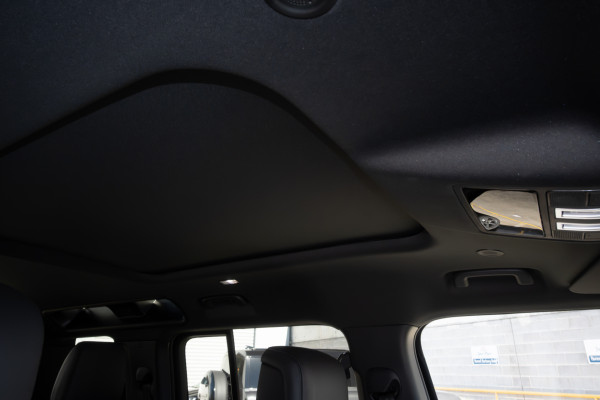 2026 Land Rover Defender L663 110 D350 X-Dynamic HSE SUV image 11