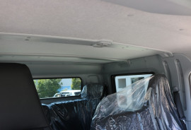 2019 Fuso Canter CREW CAB 4X4 Cab chassis